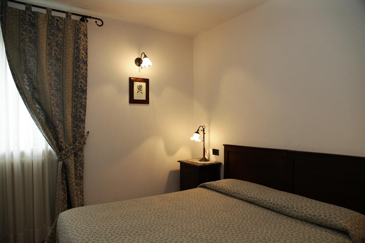 Hotel Il Ghiro โอวินโดลี ภายนอก รูปภาพ